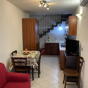 https://santa-maria-le-grazie-house.catania-hotels.net