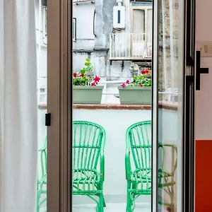 Charming With Balcony In The Historic Center Appartement Naples