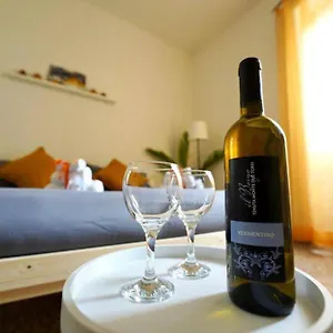 Appartamento Cinecitta Luxury Flat Metro A, Roma