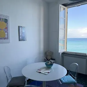 https://una-finestra-sul-camogli.hotelitalianriviera.com